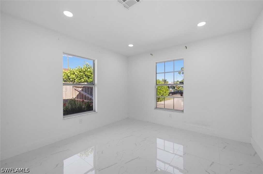 862 99th, Naples, FL 34108