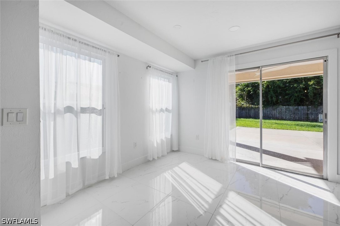 862 99th, Naples, FL 34108