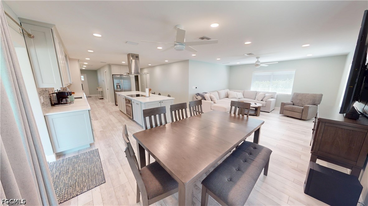DiningArea