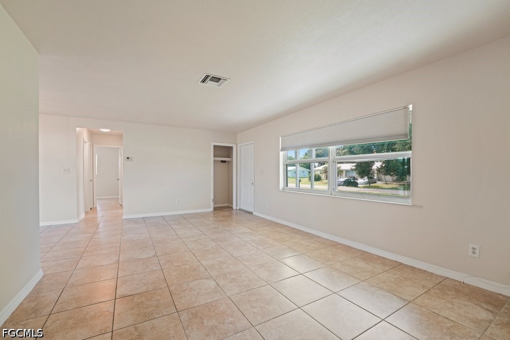 208 Norwich, Lehigh Acres, FL 33936