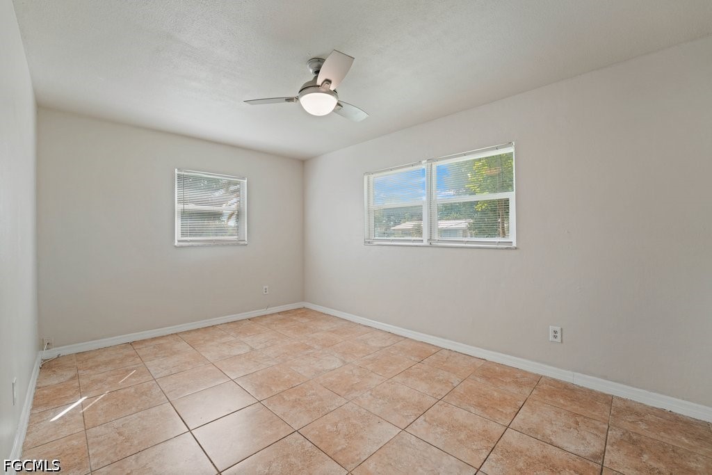 208 Norwich, Lehigh Acres, FL 33936