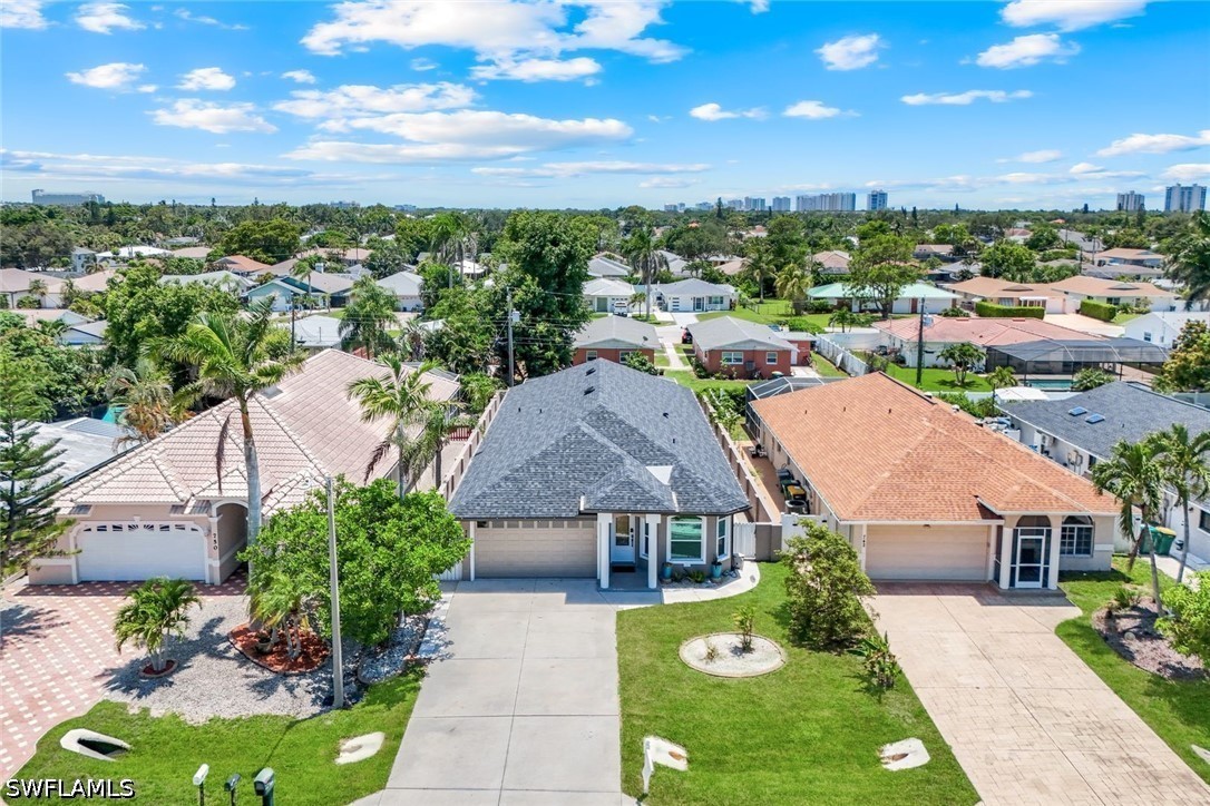 746 101st, Naples, FL 34108