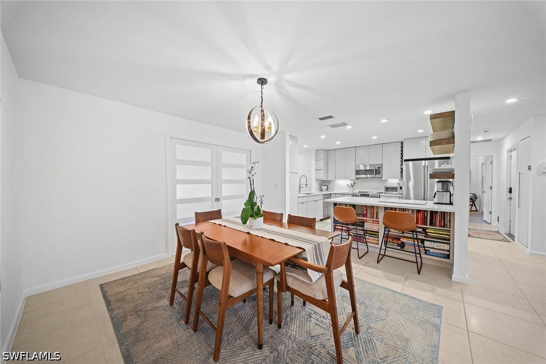 DiningArea