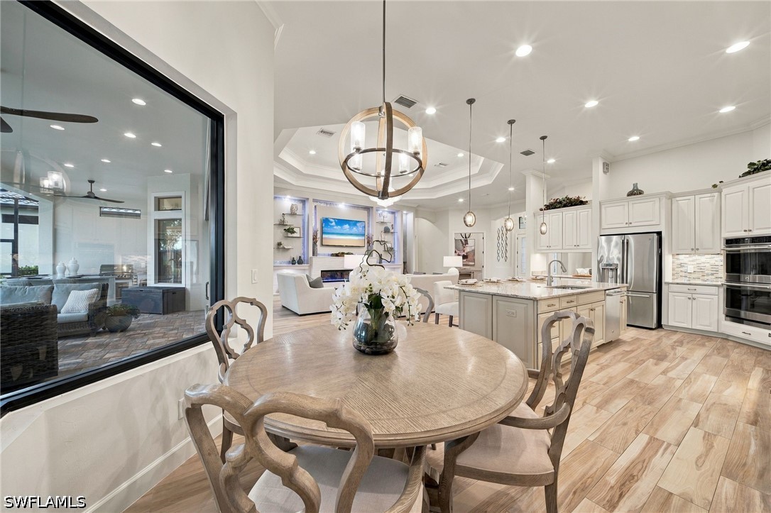DiningArea