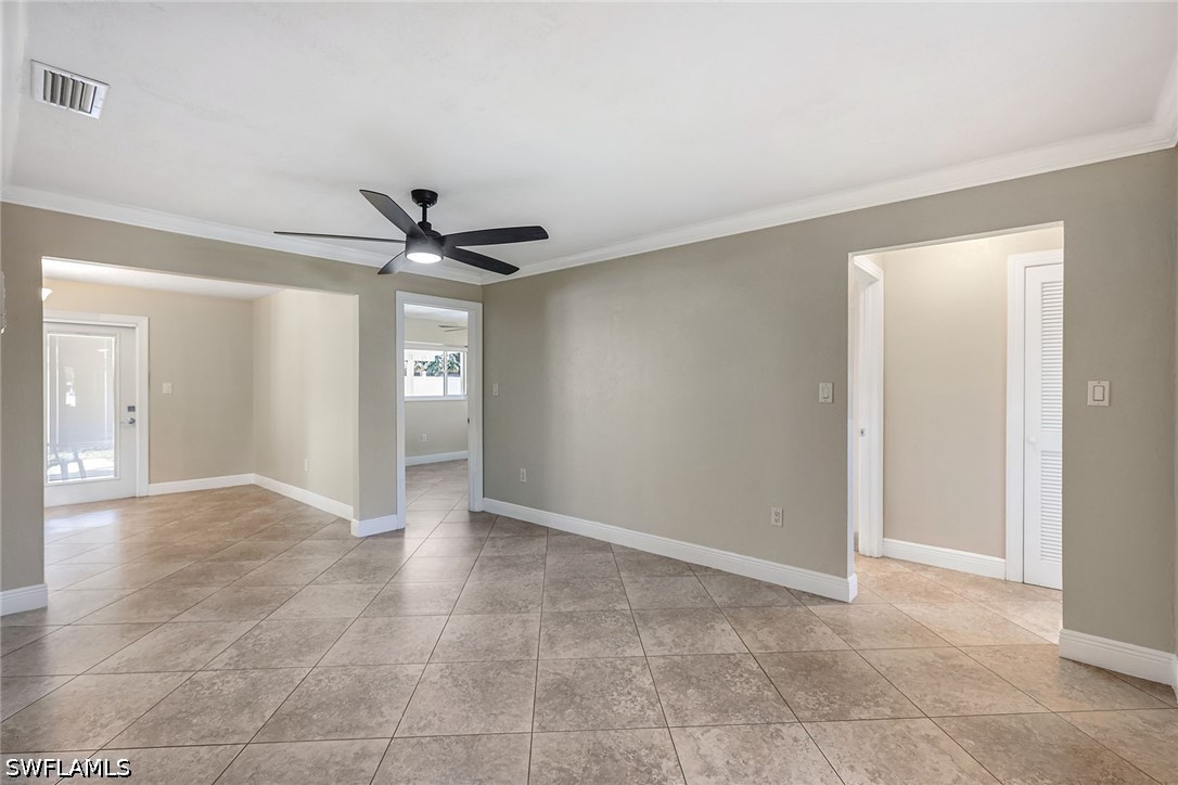 4690 Capri, Naples, FL 34103