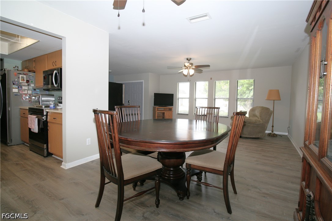 DiningArea