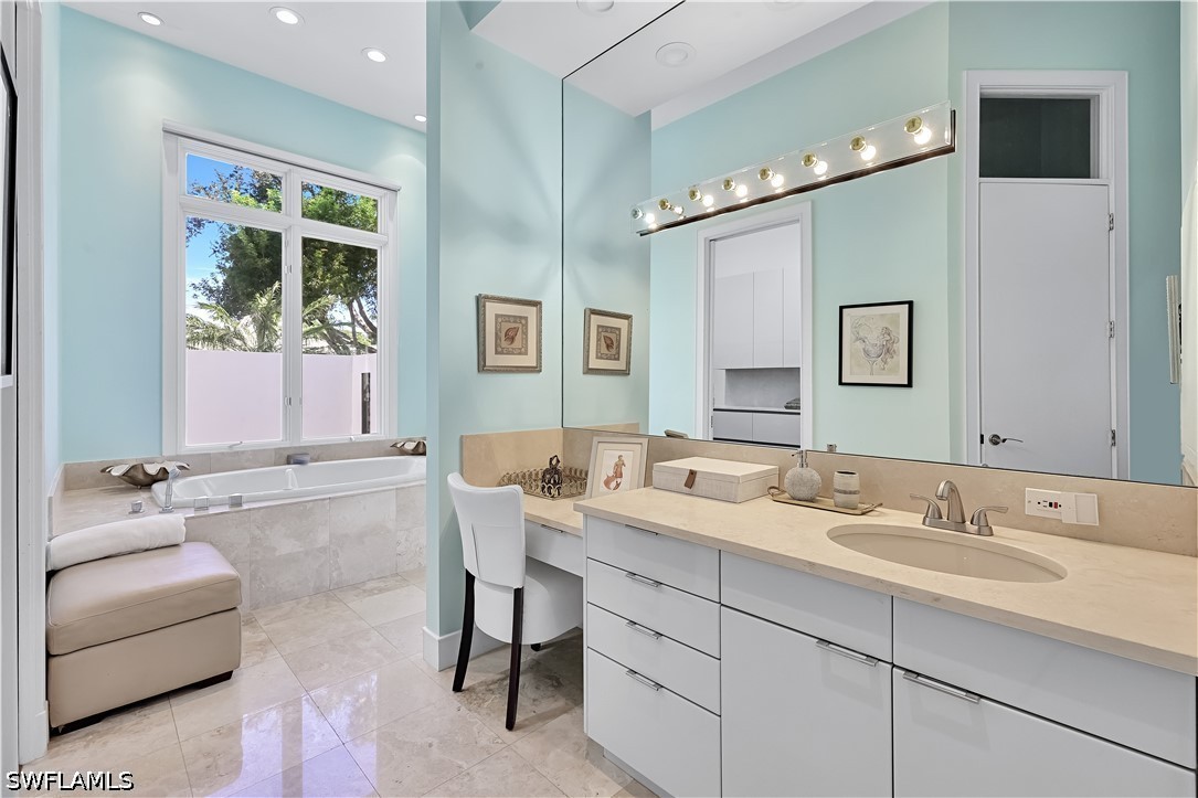3451 Creekview, Bonita Springs, FL 34134
