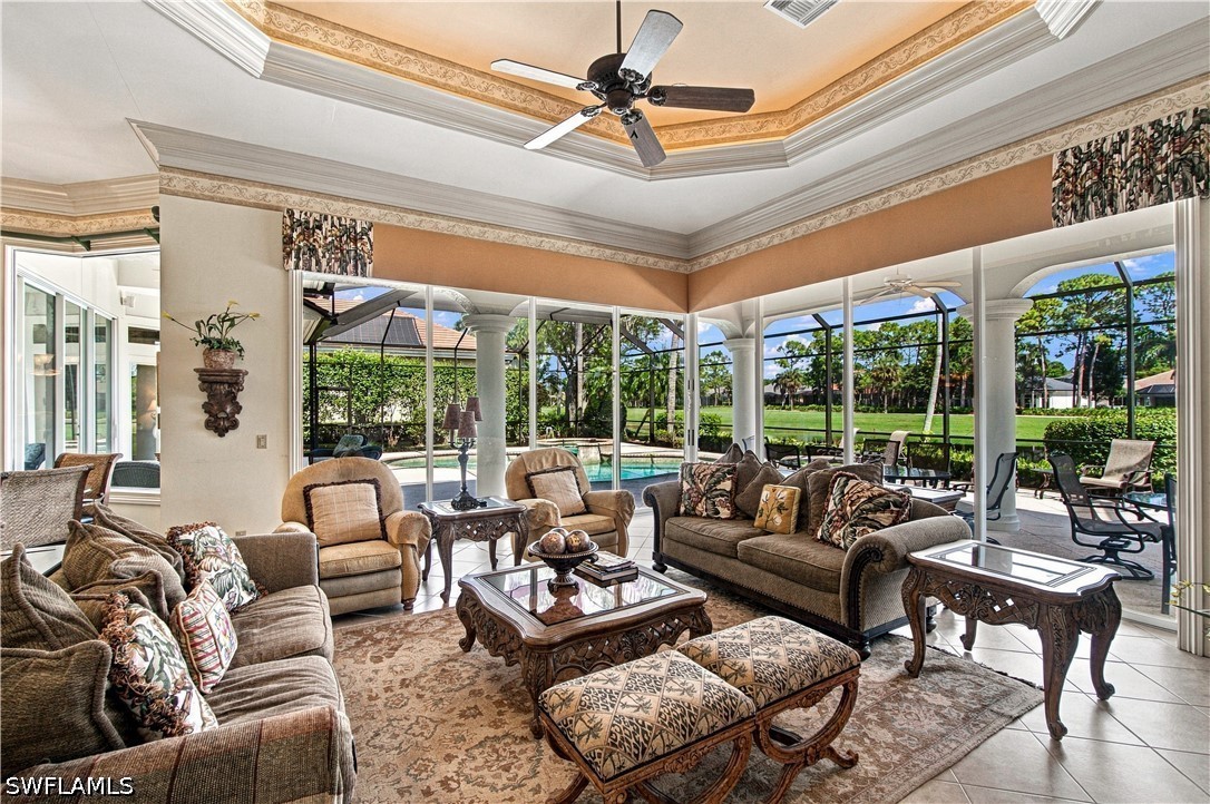 196 Cheshire, Naples, FL 34110