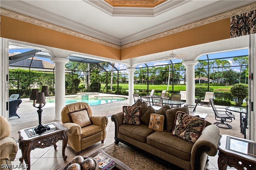 196 Cheshire, Naples, FL 34110