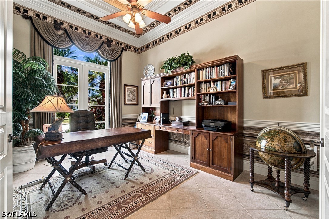 196 Cheshire, Naples, FL 34110