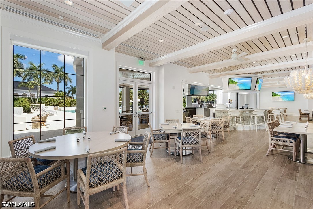196 Cheshire, Naples, FL 34110
