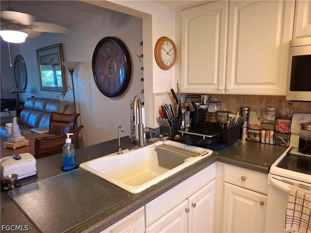 1018 Manatee Unit E307, Naples, FL 34114