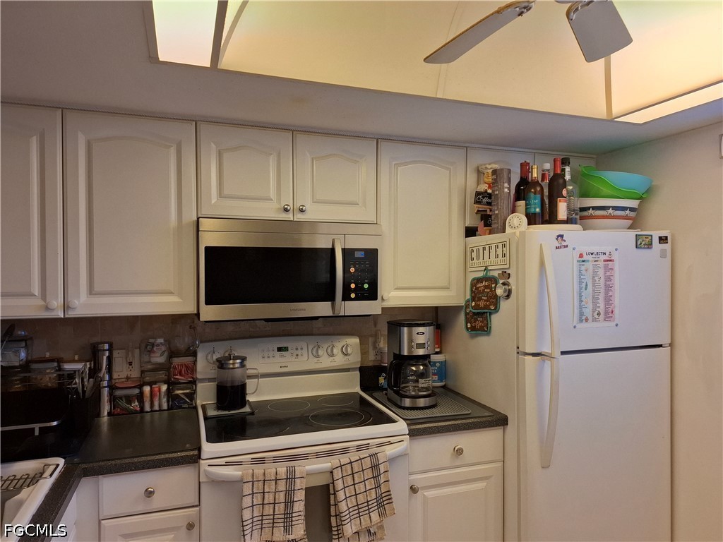 1018 Manatee Unit E307, Naples, FL 34114