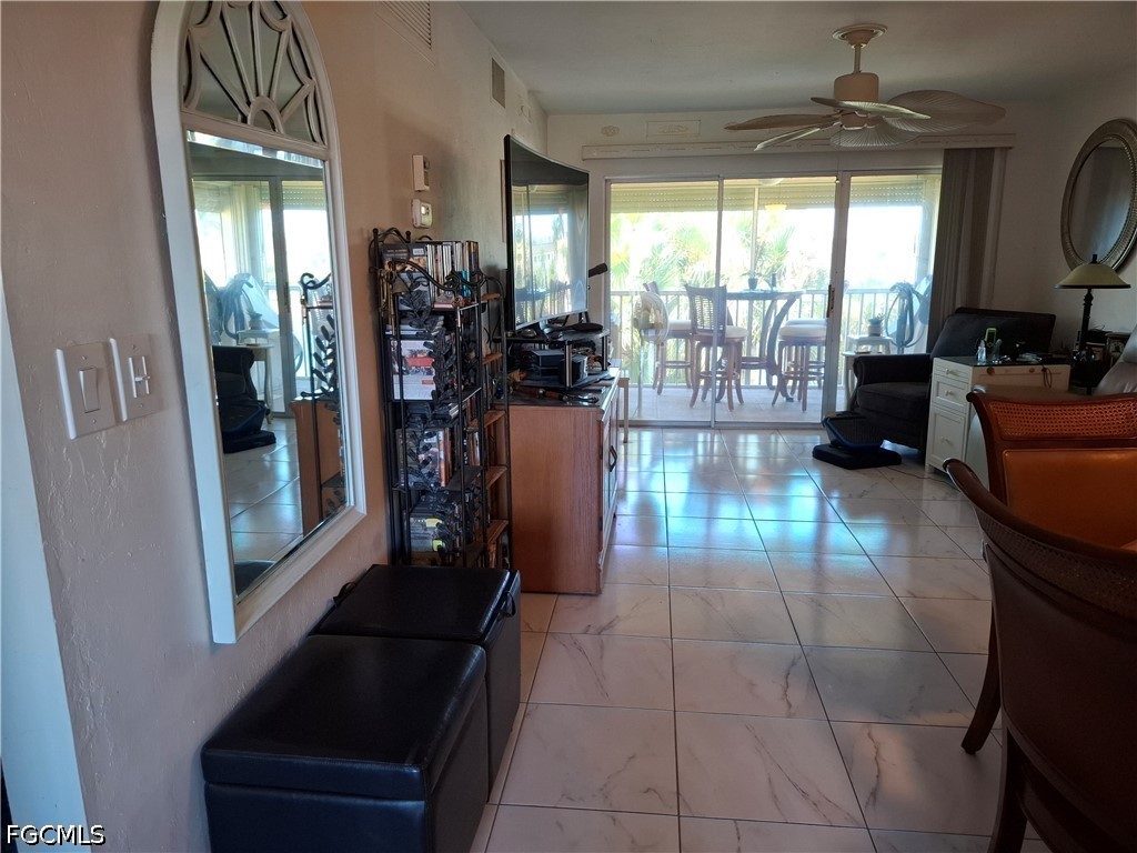 1018 Manatee Unit E307, Naples, FL 34114