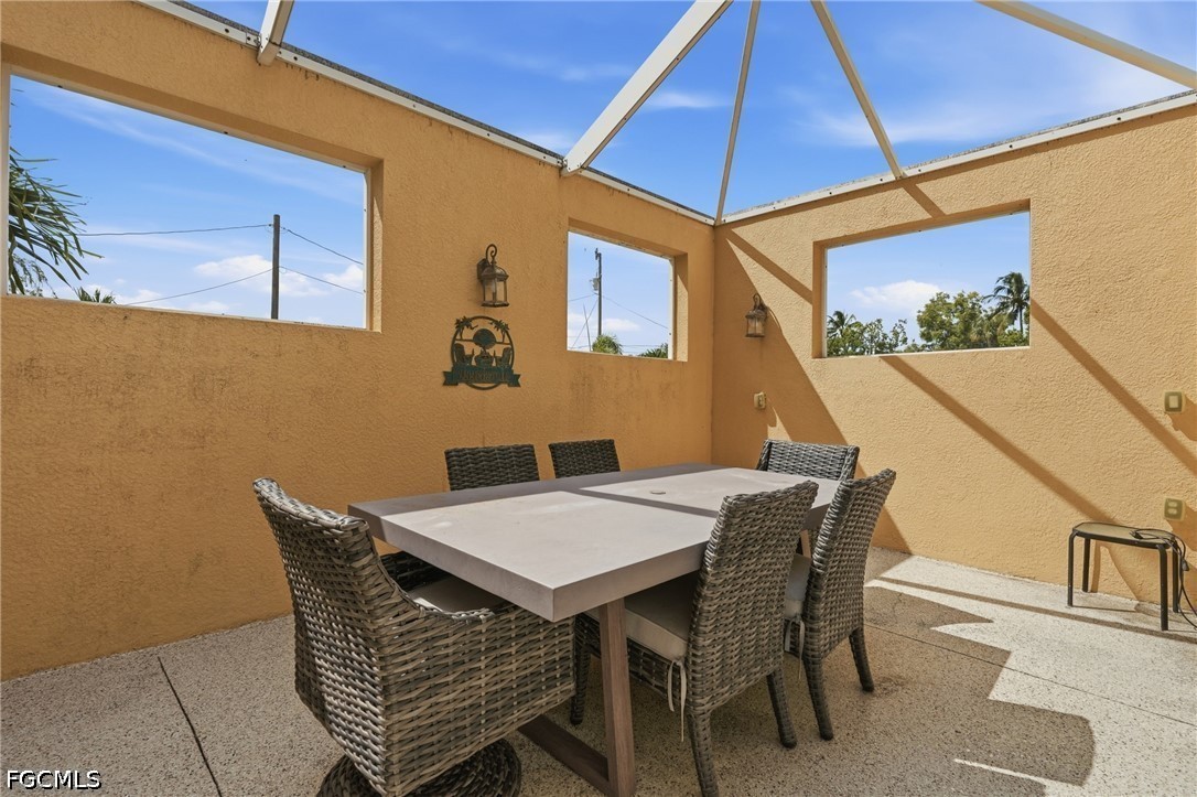 DiningArea