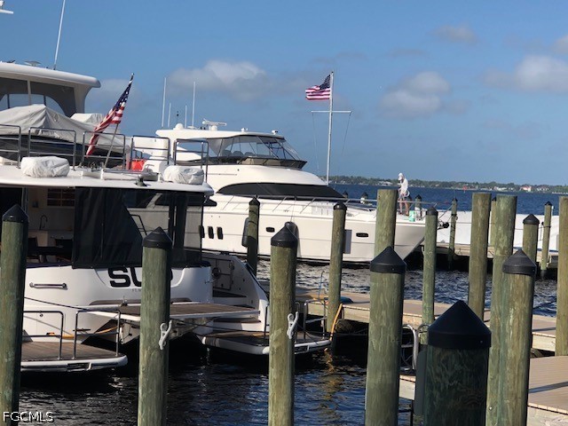 Dock