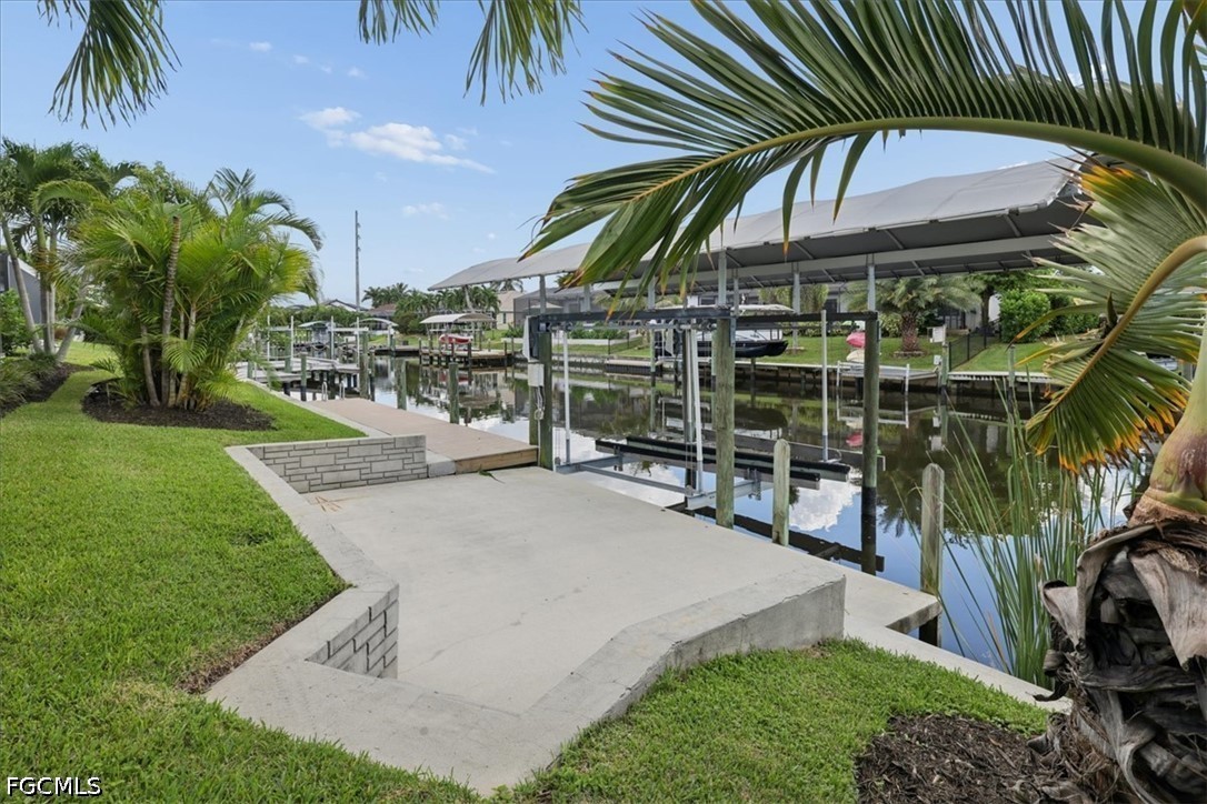 Dock