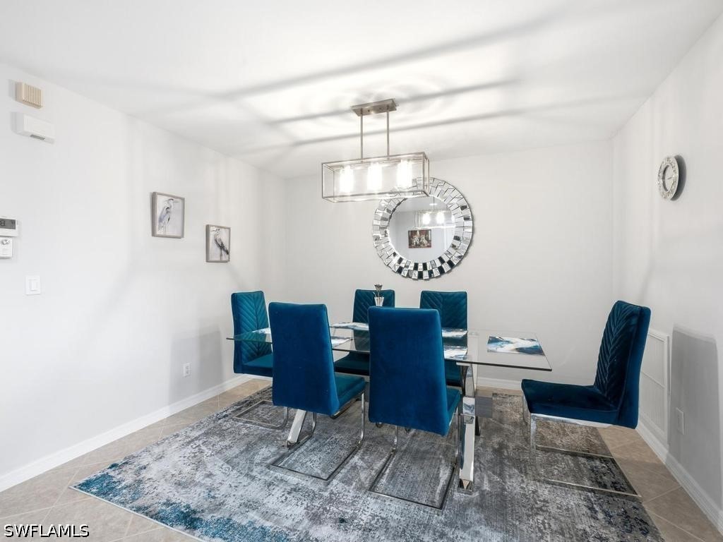 DiningRoom