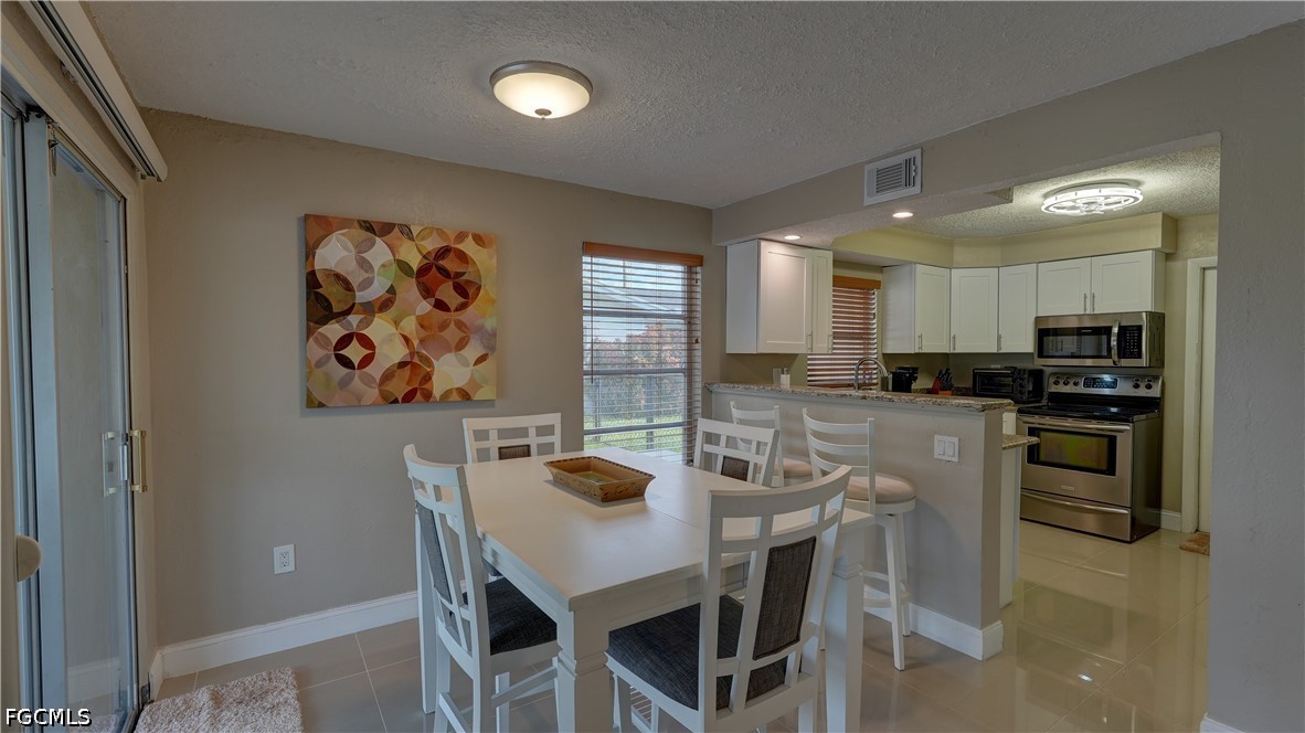 DiningArea