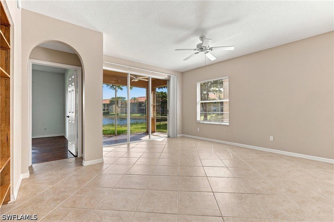 6560 Huntington Lakes Unit 104, Naples, FL 34119