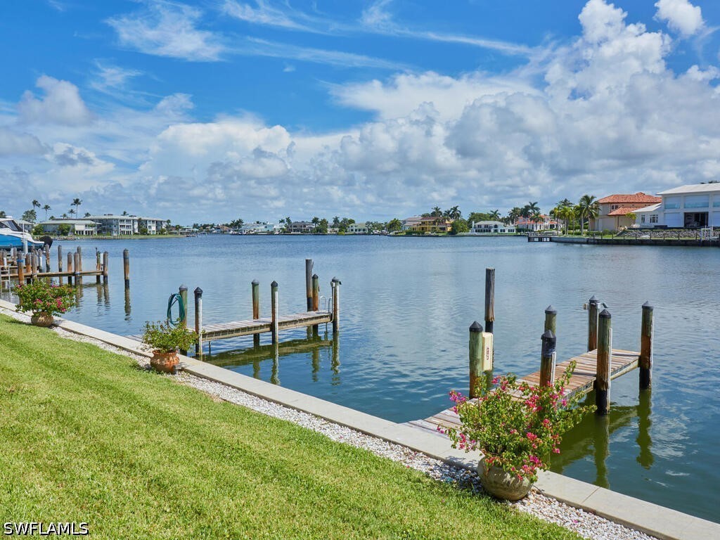 Dock