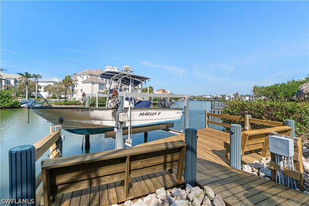 Dock