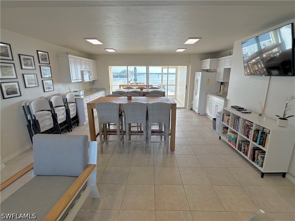 DiningArea