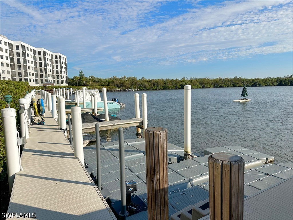 Dock