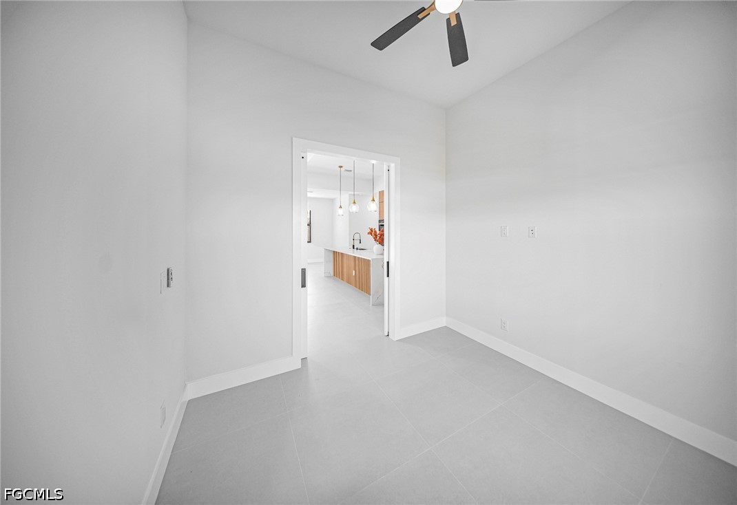 1005 4th, Cape Coral, FL 33909