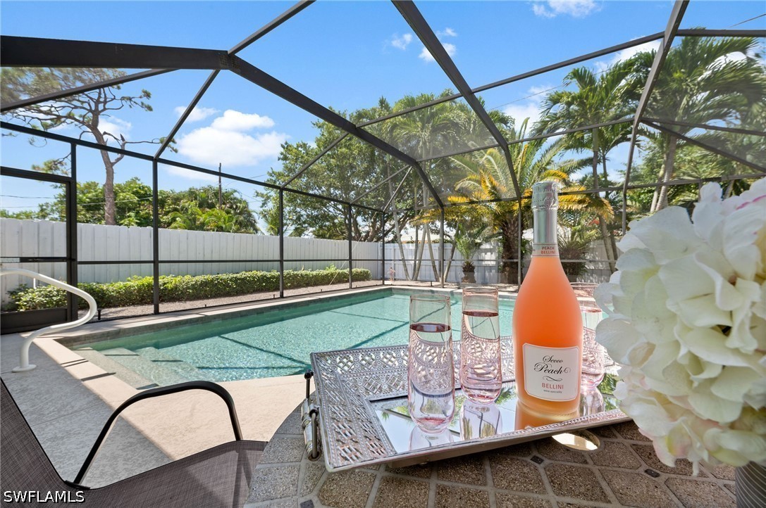 743 98th, Naples, FL 34108