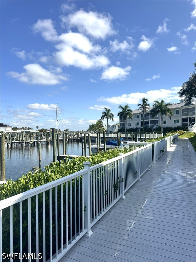 Dock