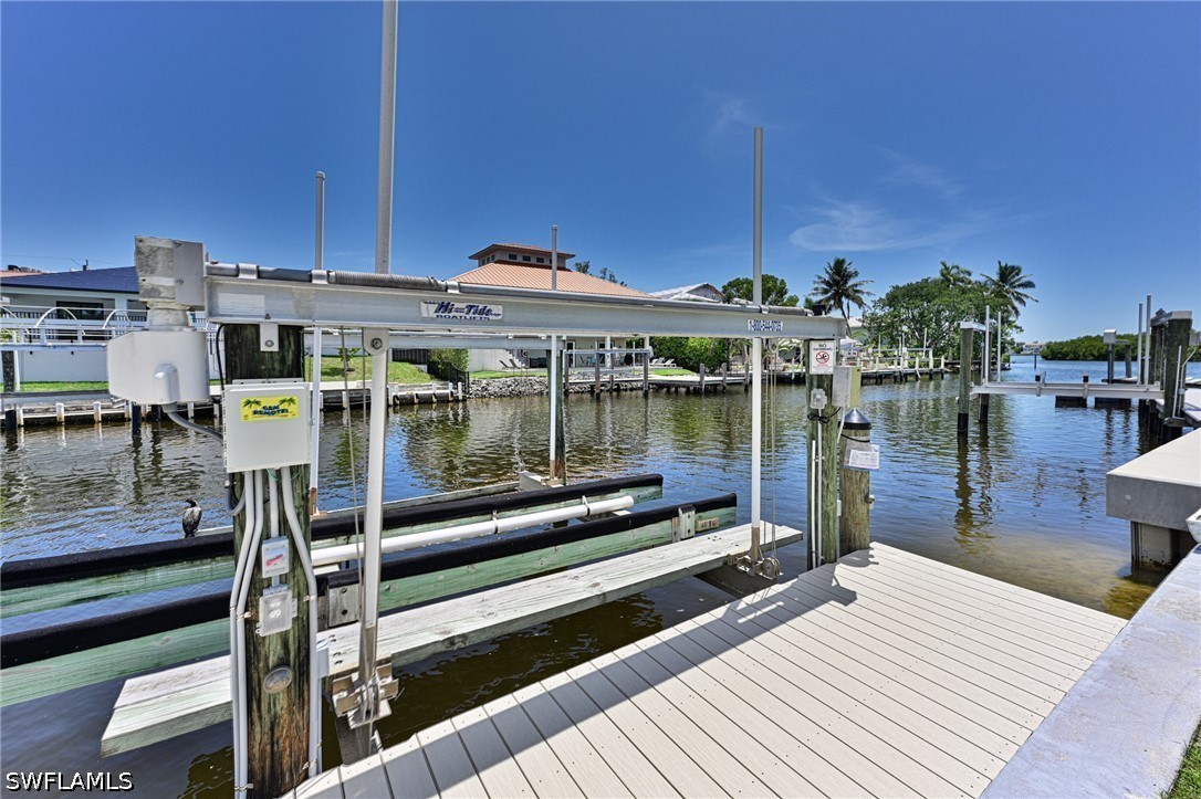 Dock