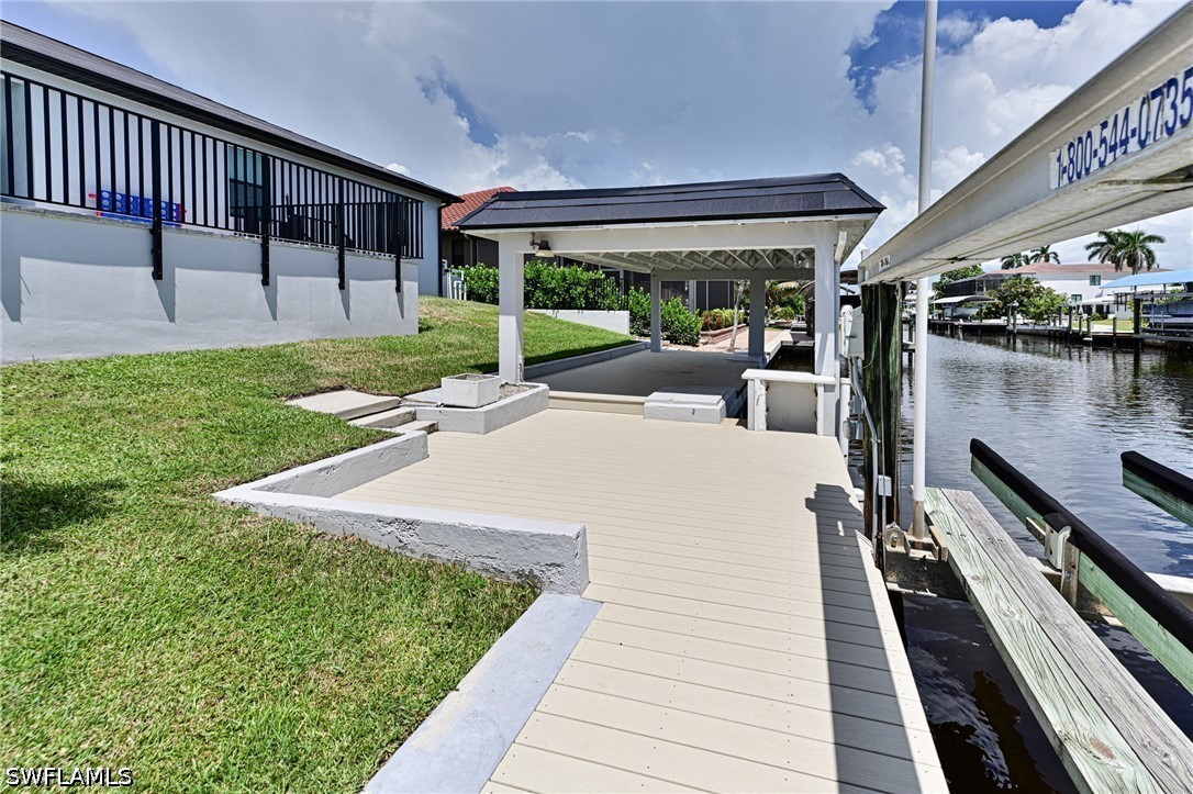 Dock