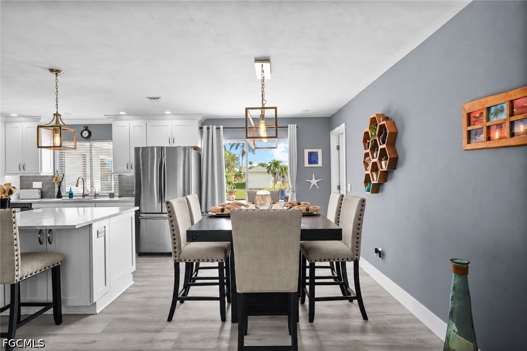 DiningArea