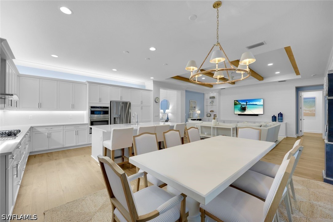 DiningArea