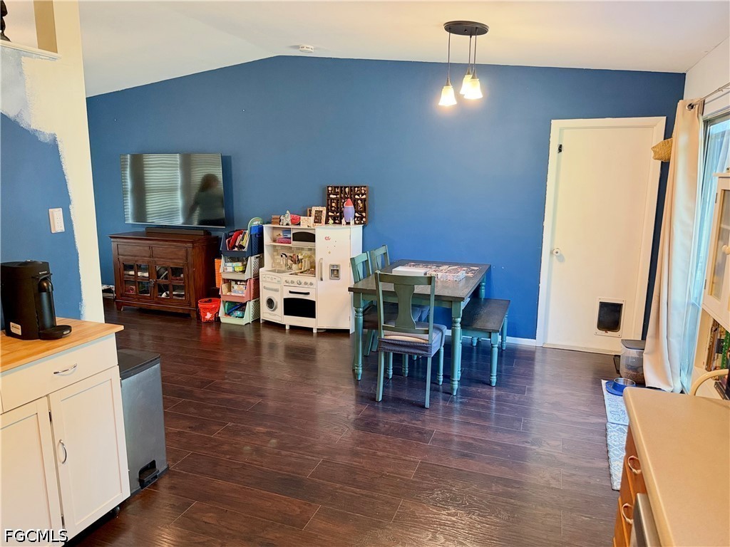 DiningArea