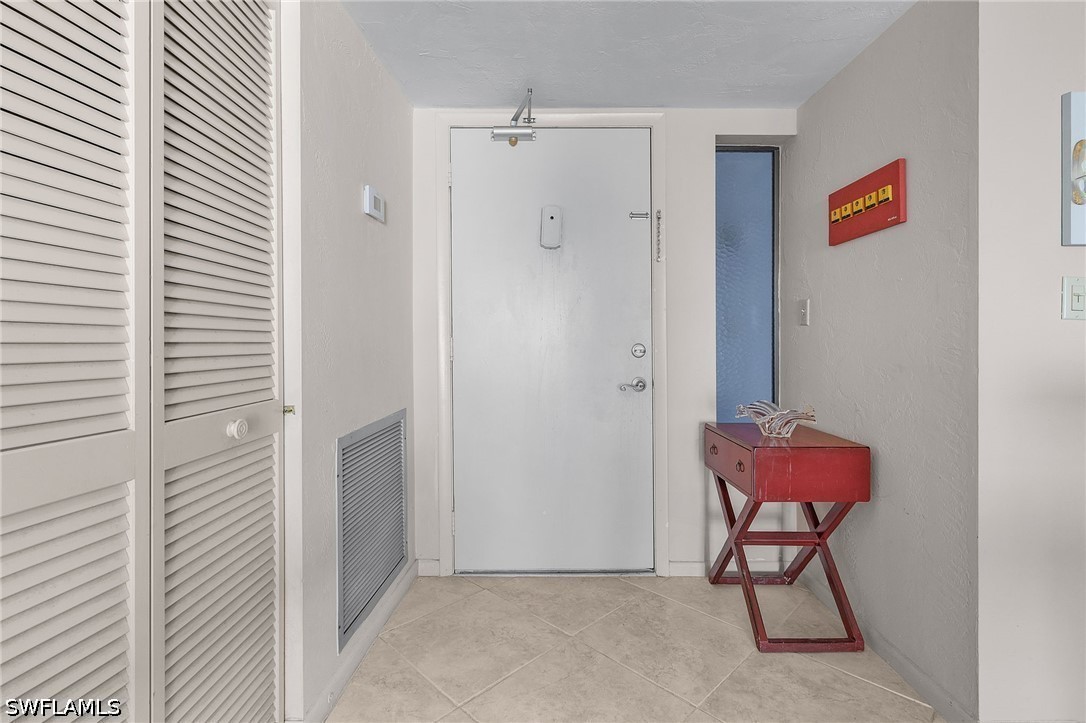 26300 Hickory Unit 903, Bonita Springs, FL 34134