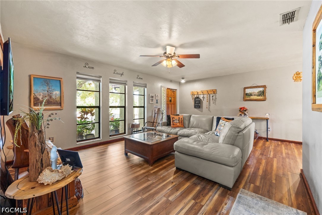 LivingRoom