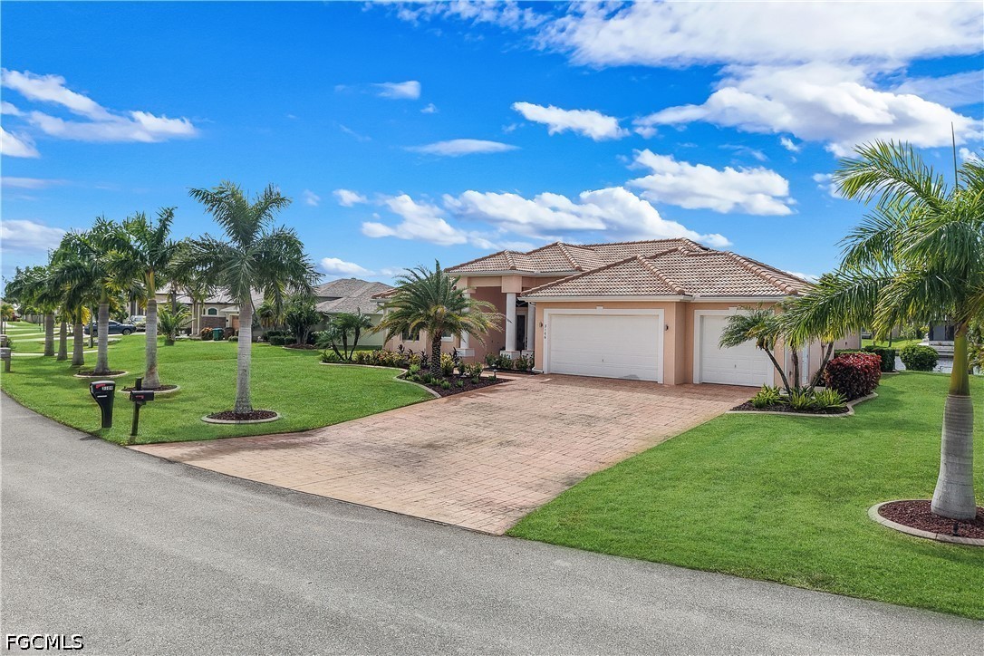 3106 26th, Cape Coral, FL 33914