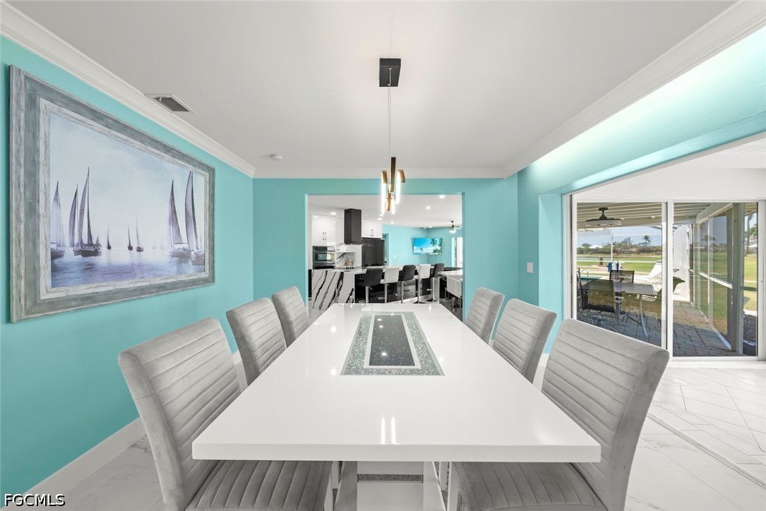 DiningArea