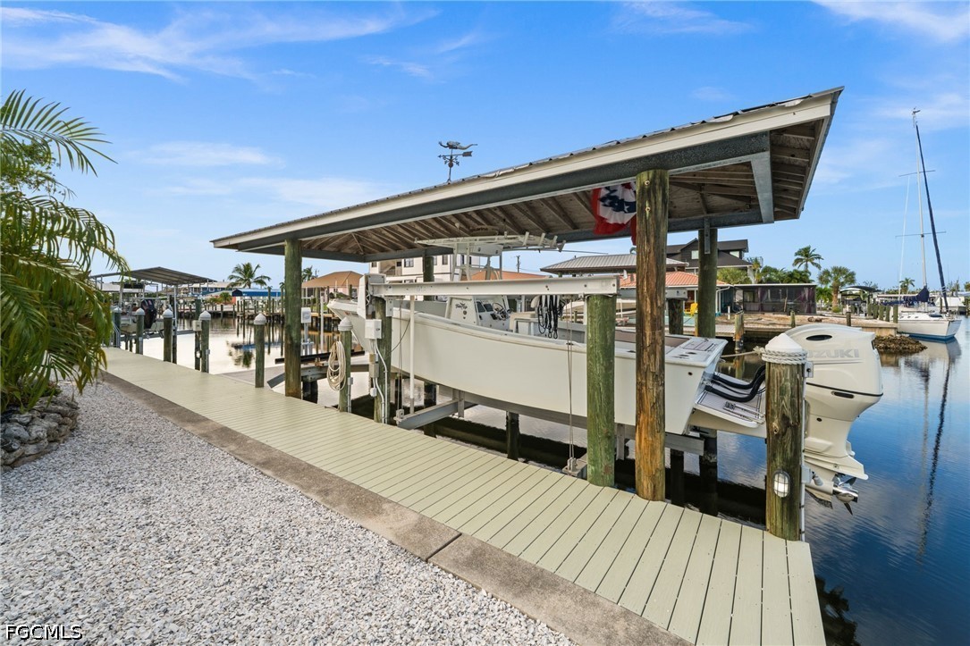 Dock