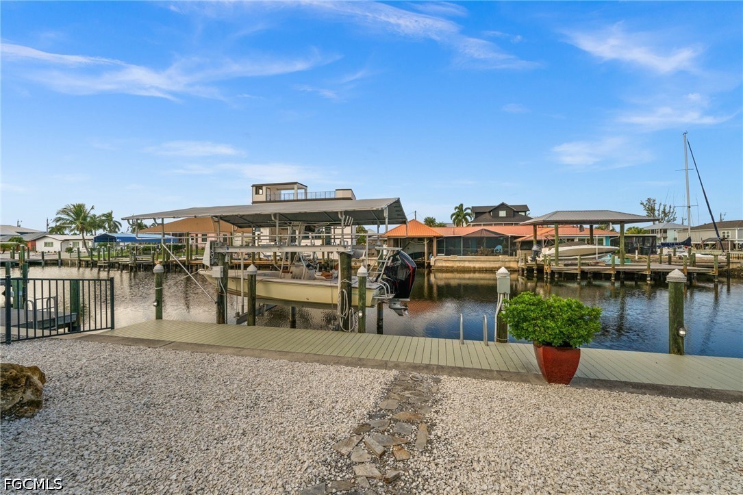 Dock