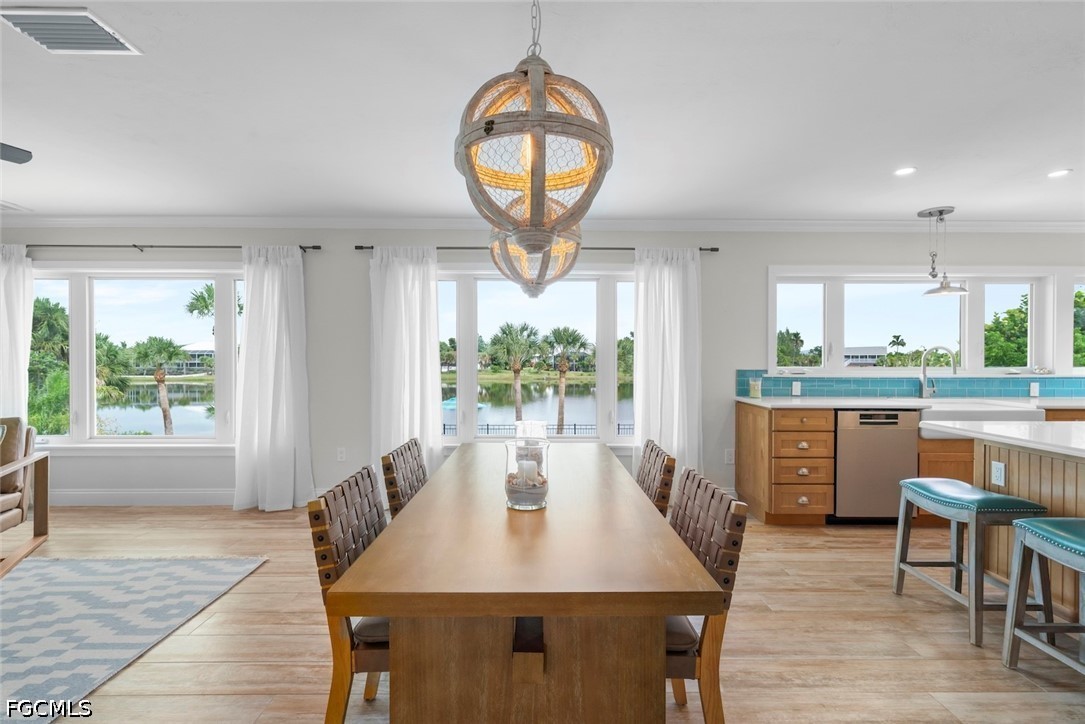 DiningArea