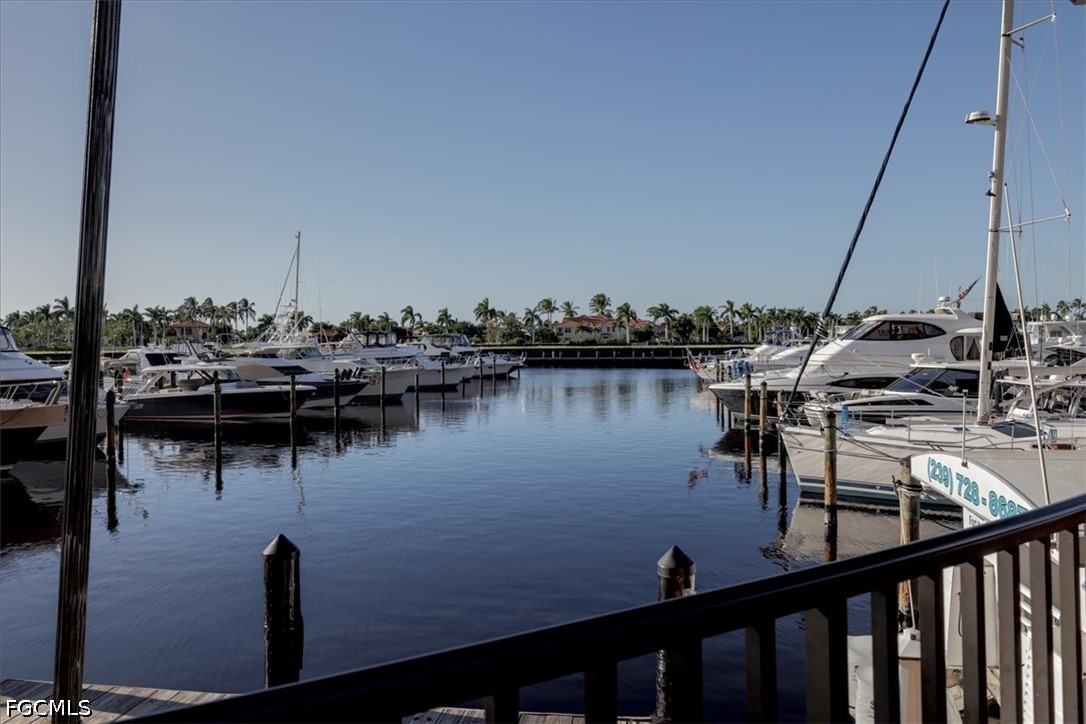 Dock