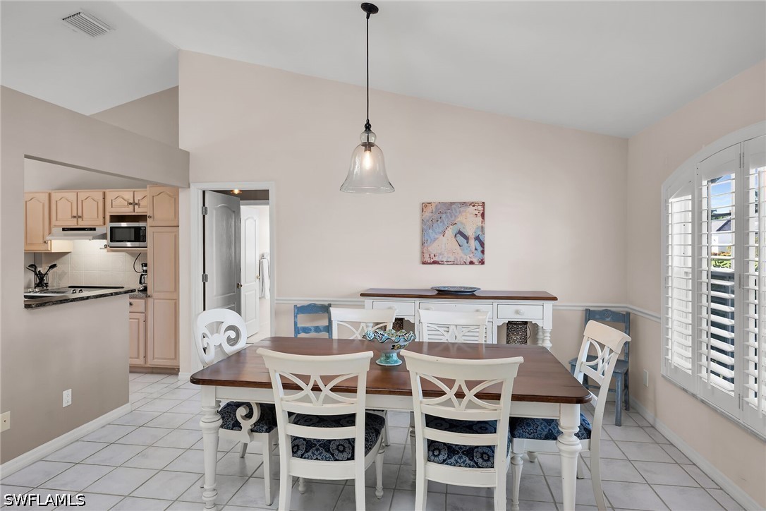 DiningArea
