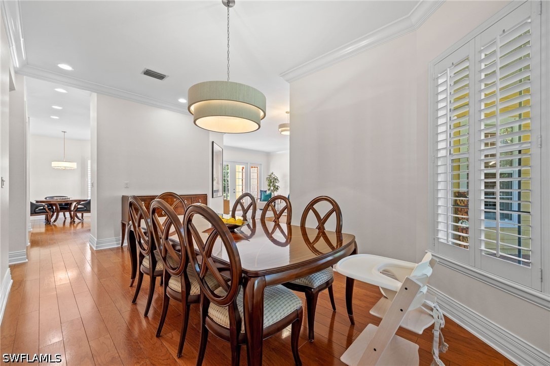 DiningArea