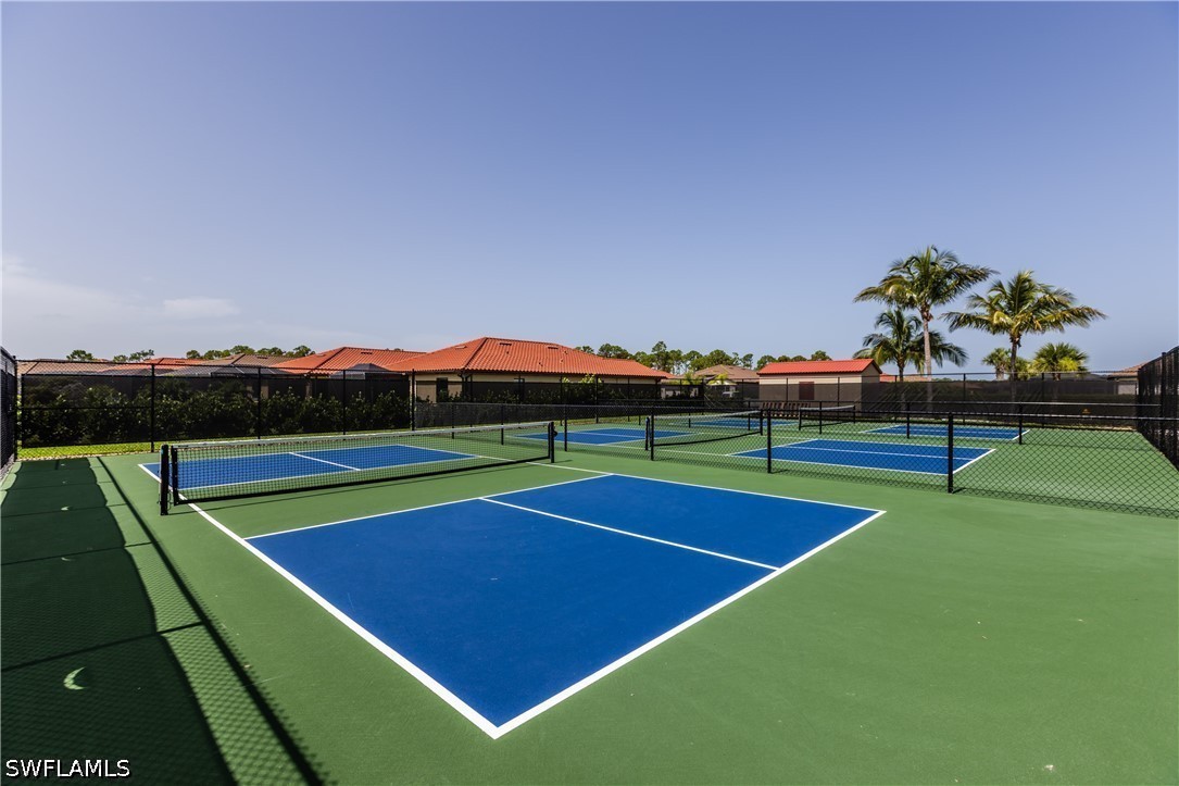 1178 Genovesa, Naples, FL 34113