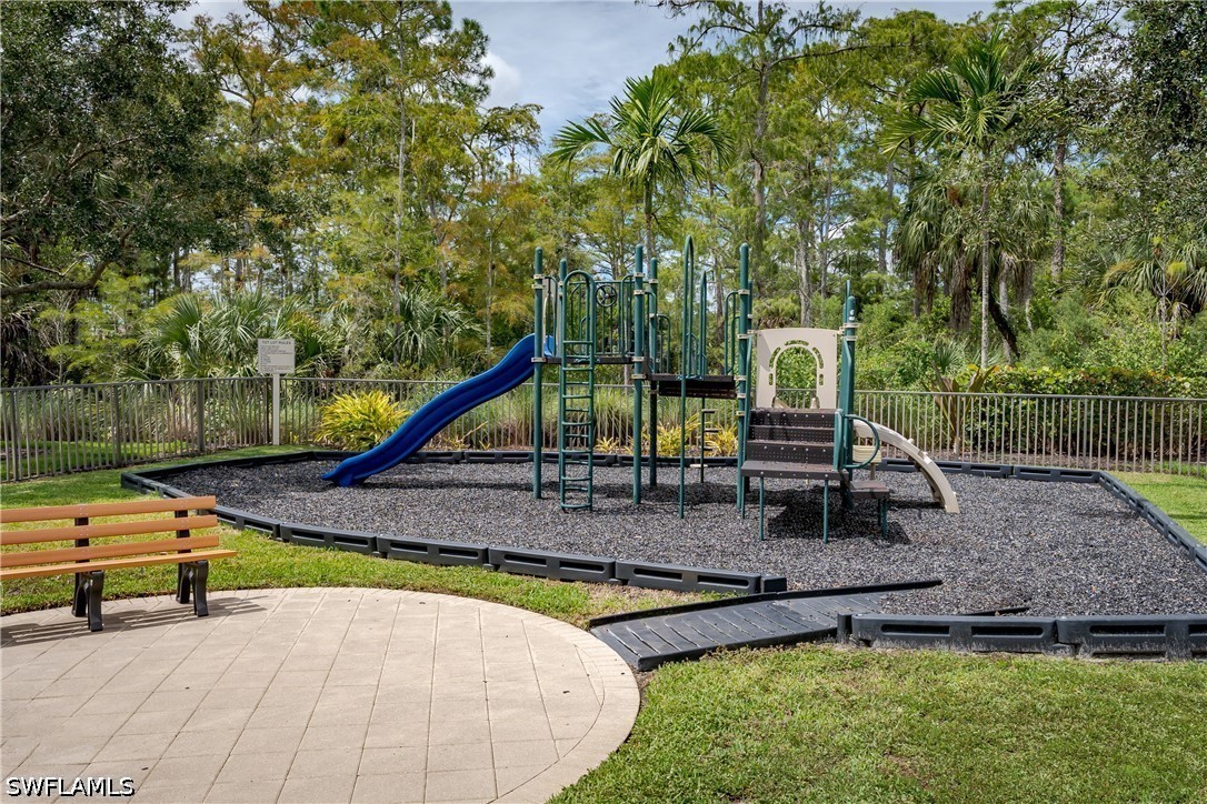 4664 Abaca, Naples, FL 34119