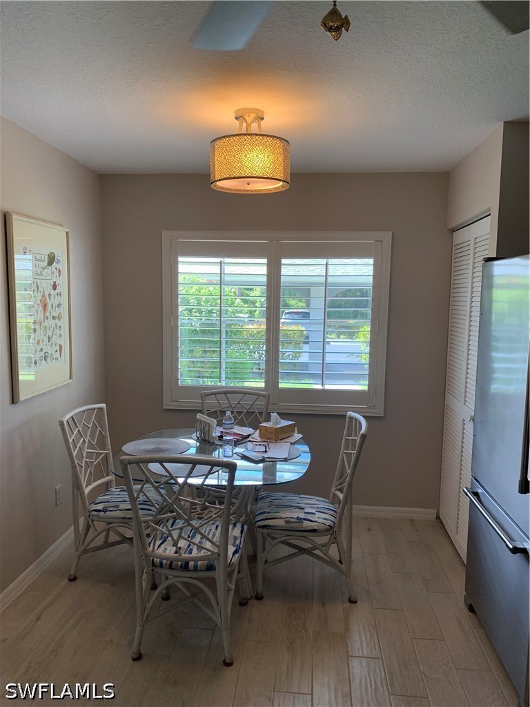 DiningArea