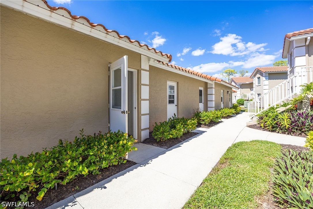 5863 Cobblestone Unit F103, Naples, FL 34112